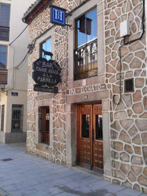 Hostal Restaurante El Chato El Barraco Εξωτερικό φωτογραφία