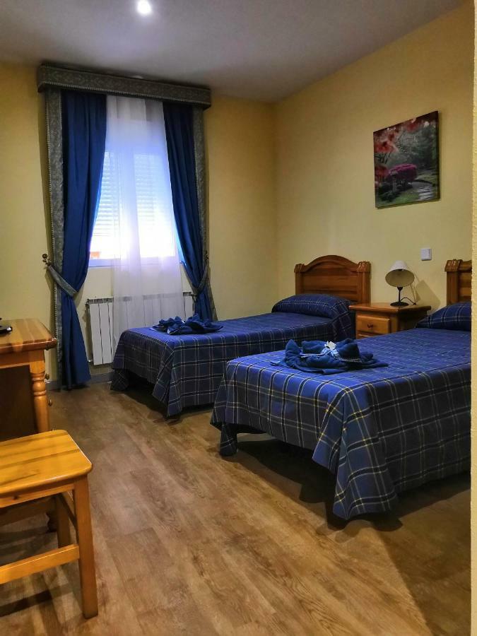 Hostal Restaurante El Chato El Barraco Δωμάτιο φωτογραφία